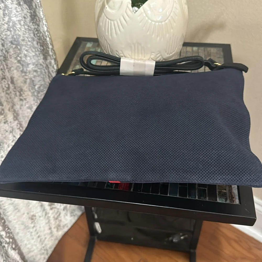 Clare V . sac Bretella Pertorated Suede Crossbody bag - Picture 12 of 16